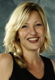 Joey Lauren Adams